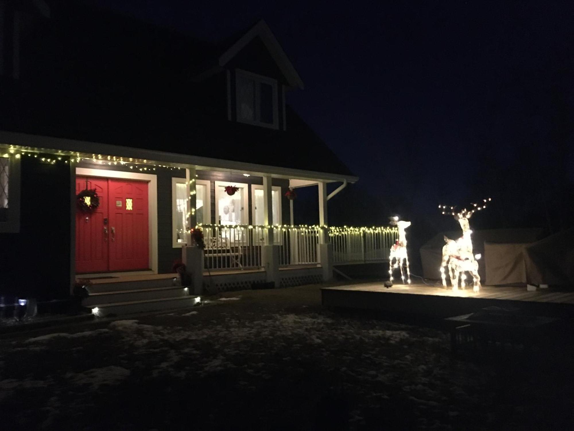 The Blue Cottage B&B Seventy Mile House Extérieur photo