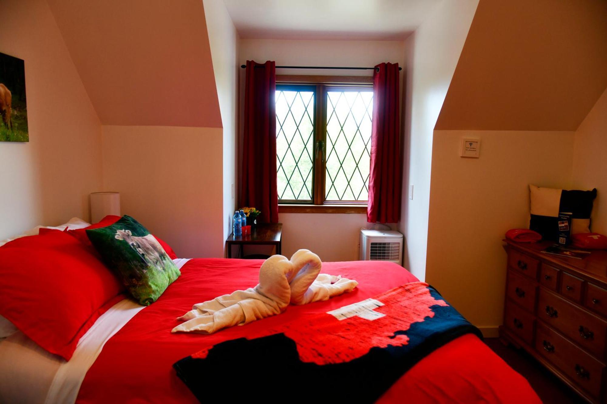 The Blue Cottage B&B Seventy Mile House Extérieur photo